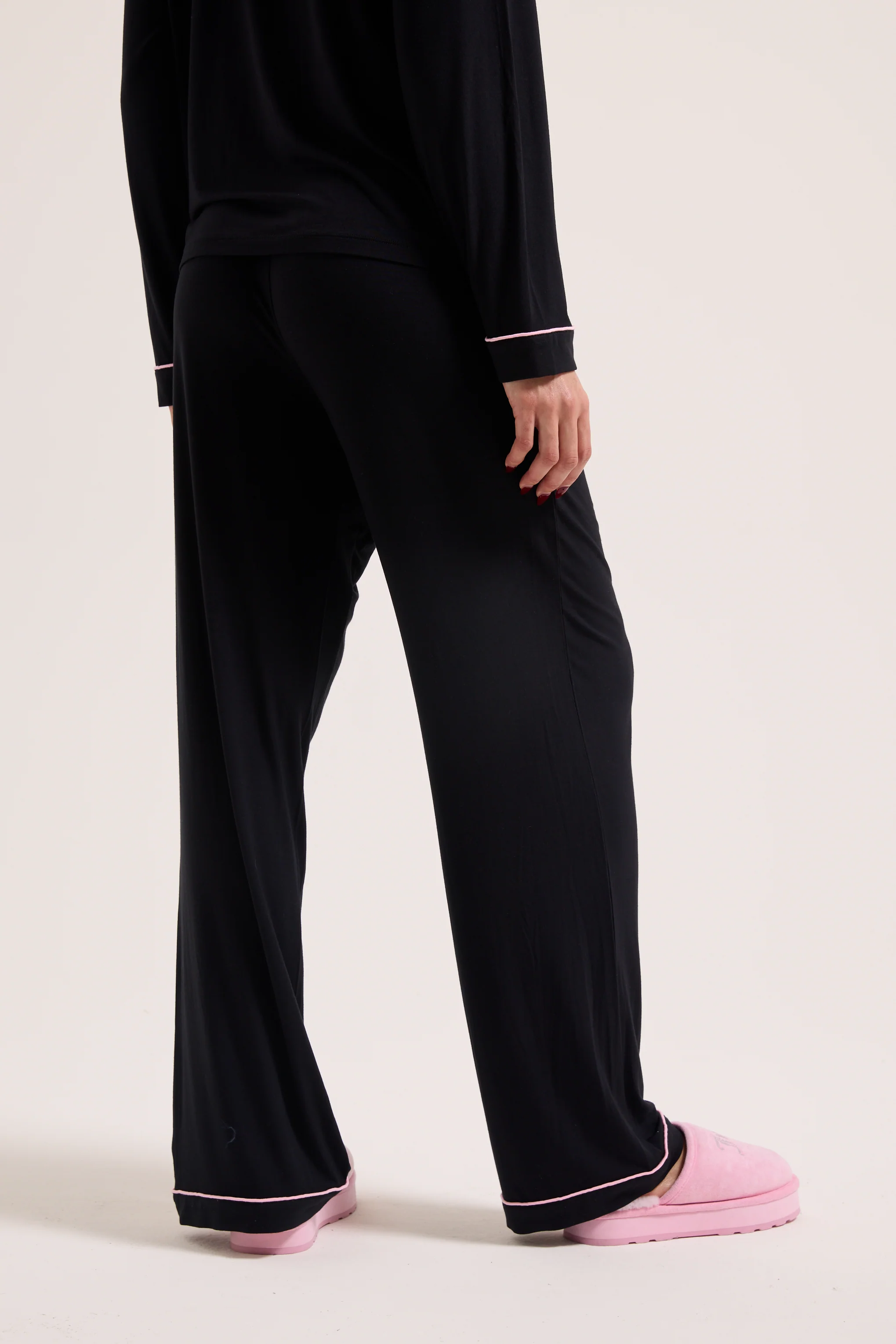 BLACK JUICY DOG CREST PYJAMA SET - Image 8