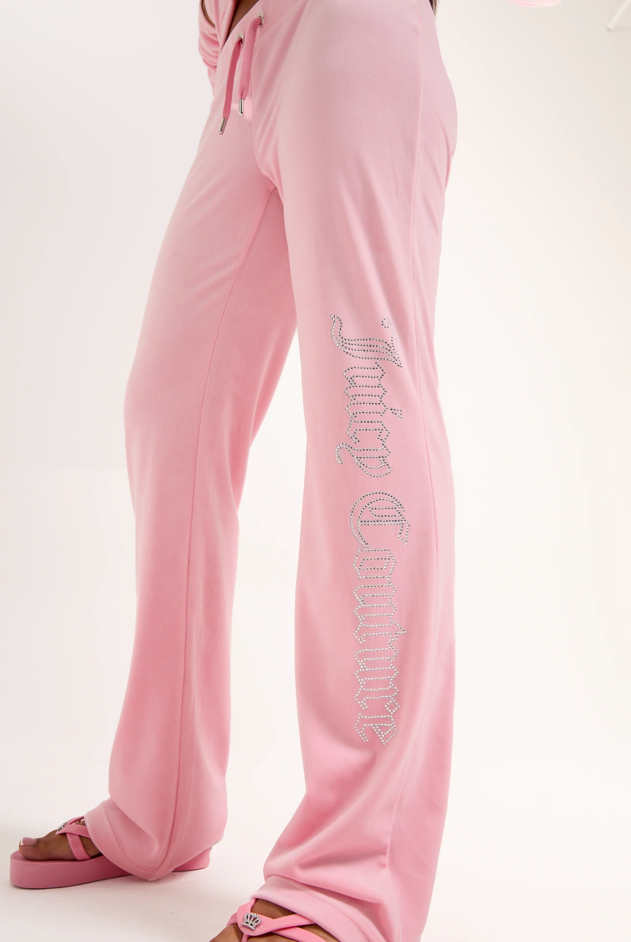 JUICY PINK OUTLINE DIAMANTÉ CLASSIC VELOUR LOW RISE PANT - Image 3