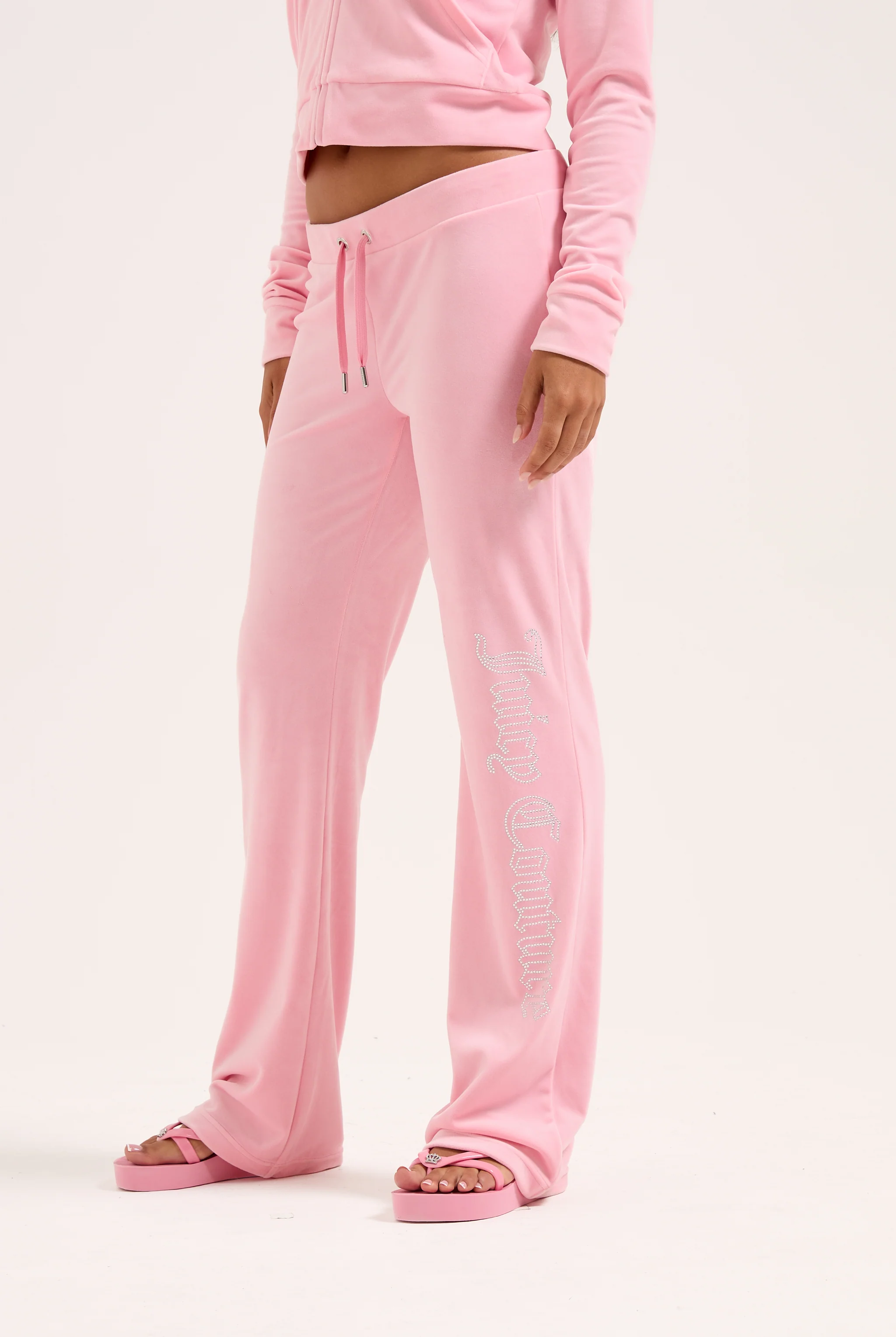 JUICY PINK OUTLINE DIAMANTÉ CLASSIC VELOUR LOW RISE PANT - Image 7