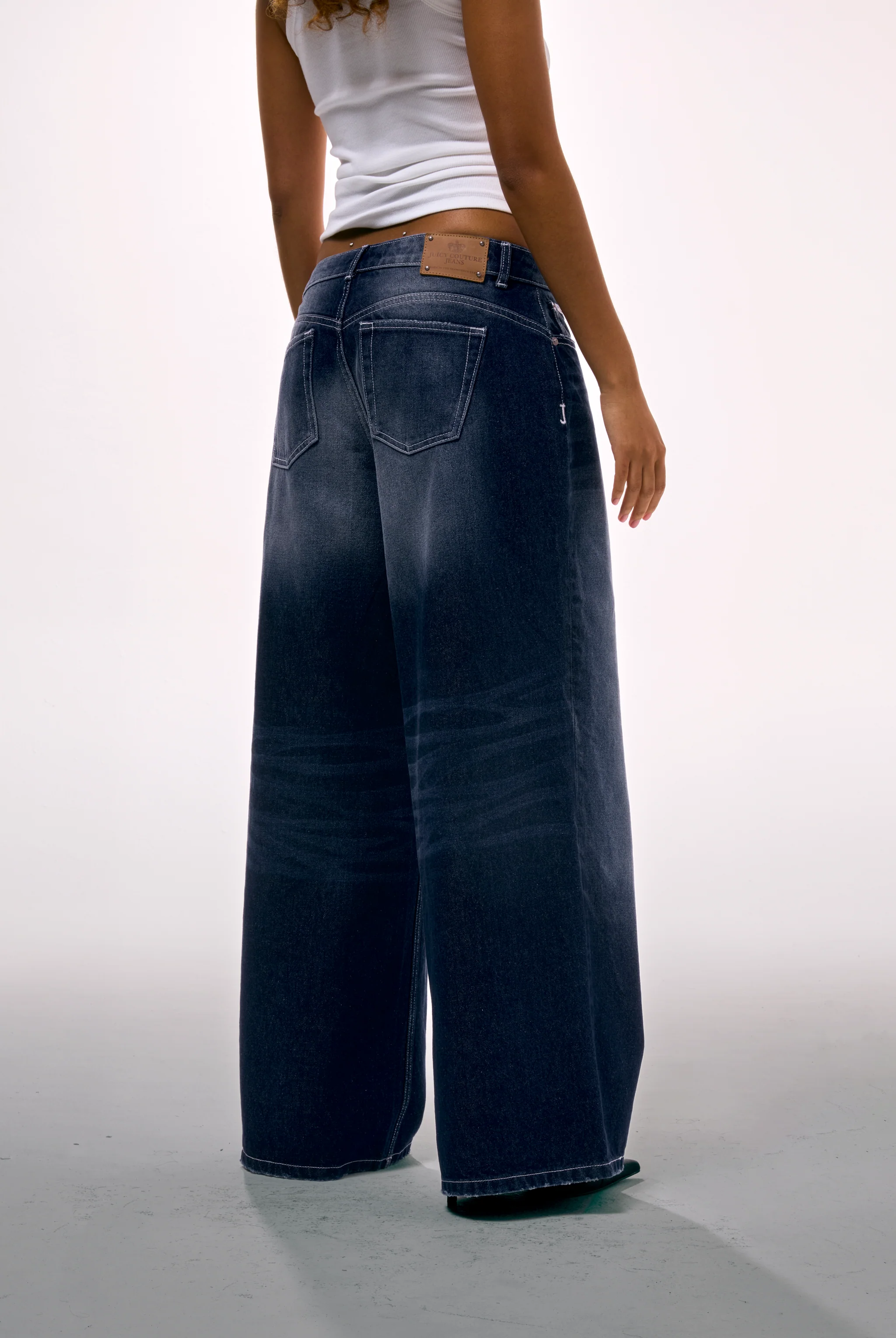 MID WASH DIAMANTÉ WIDE LEG JEANS - Image 4