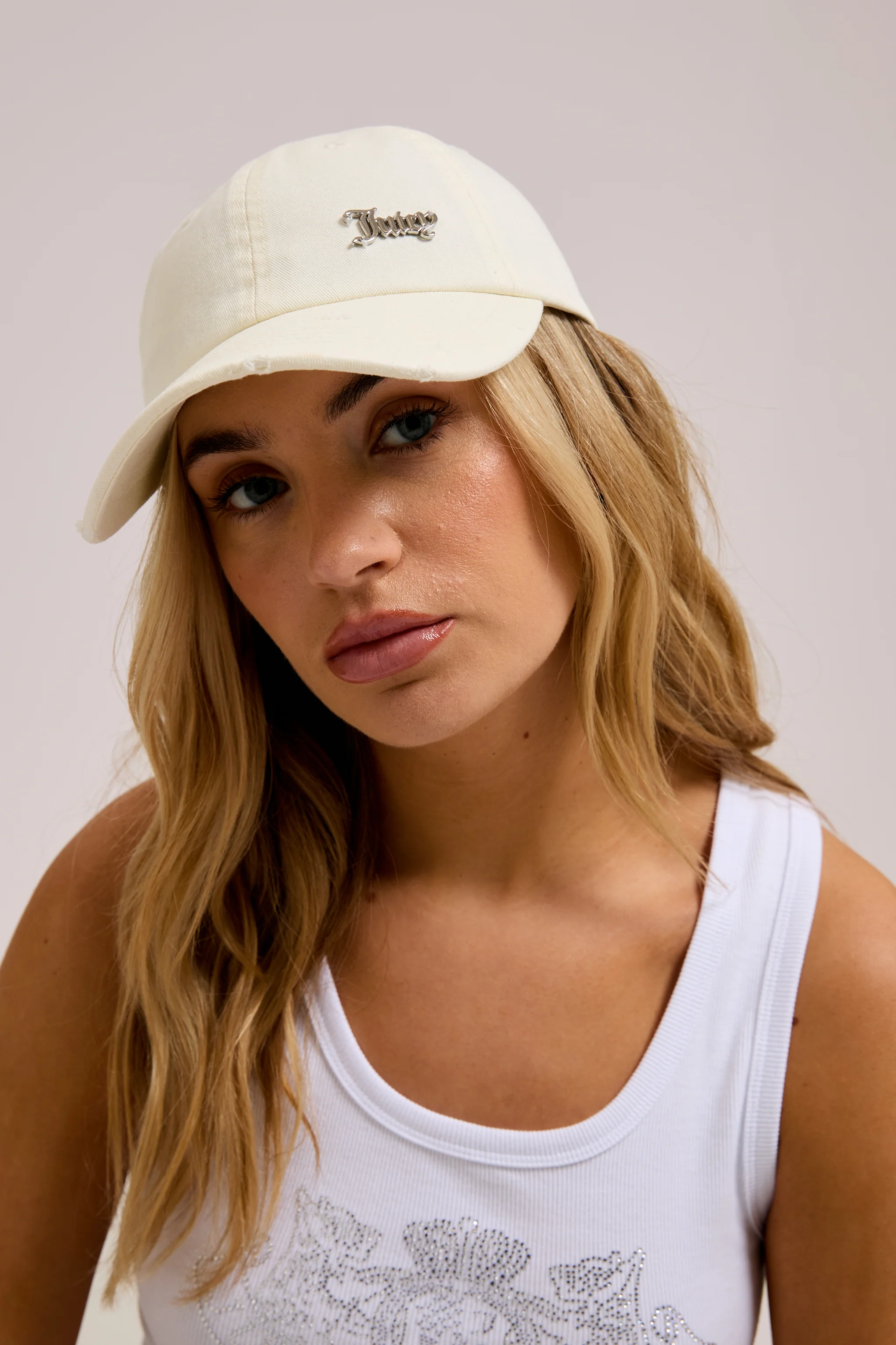 ECRU DISTRESSED COTTON DENIM CAP - Image 3