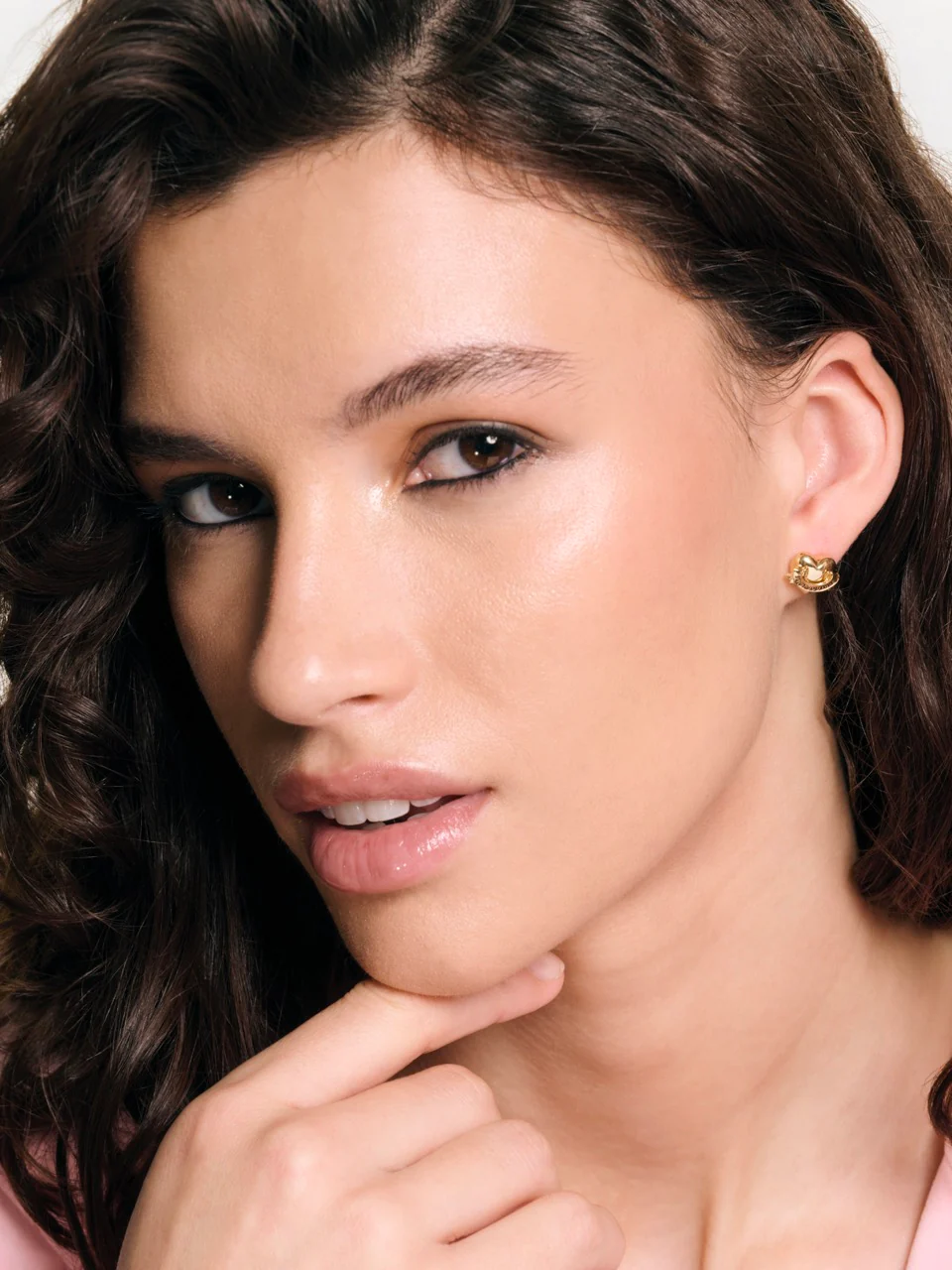 GOLD TONE ICON HEART STUD EARRINGS - Image 4