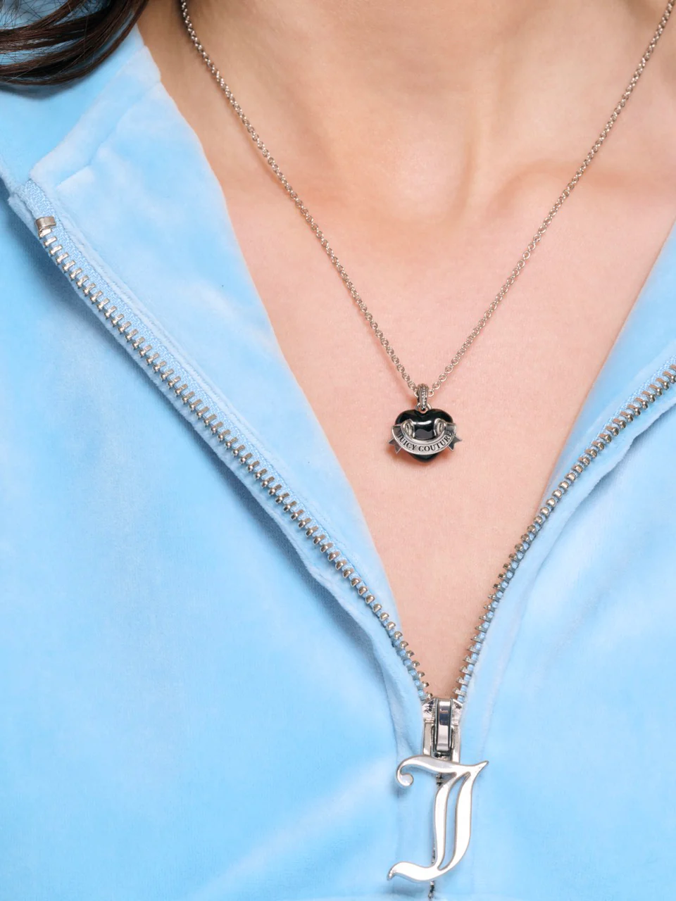 SILVER TONE ENAMEL ICON HEART PENDANT - Image 4