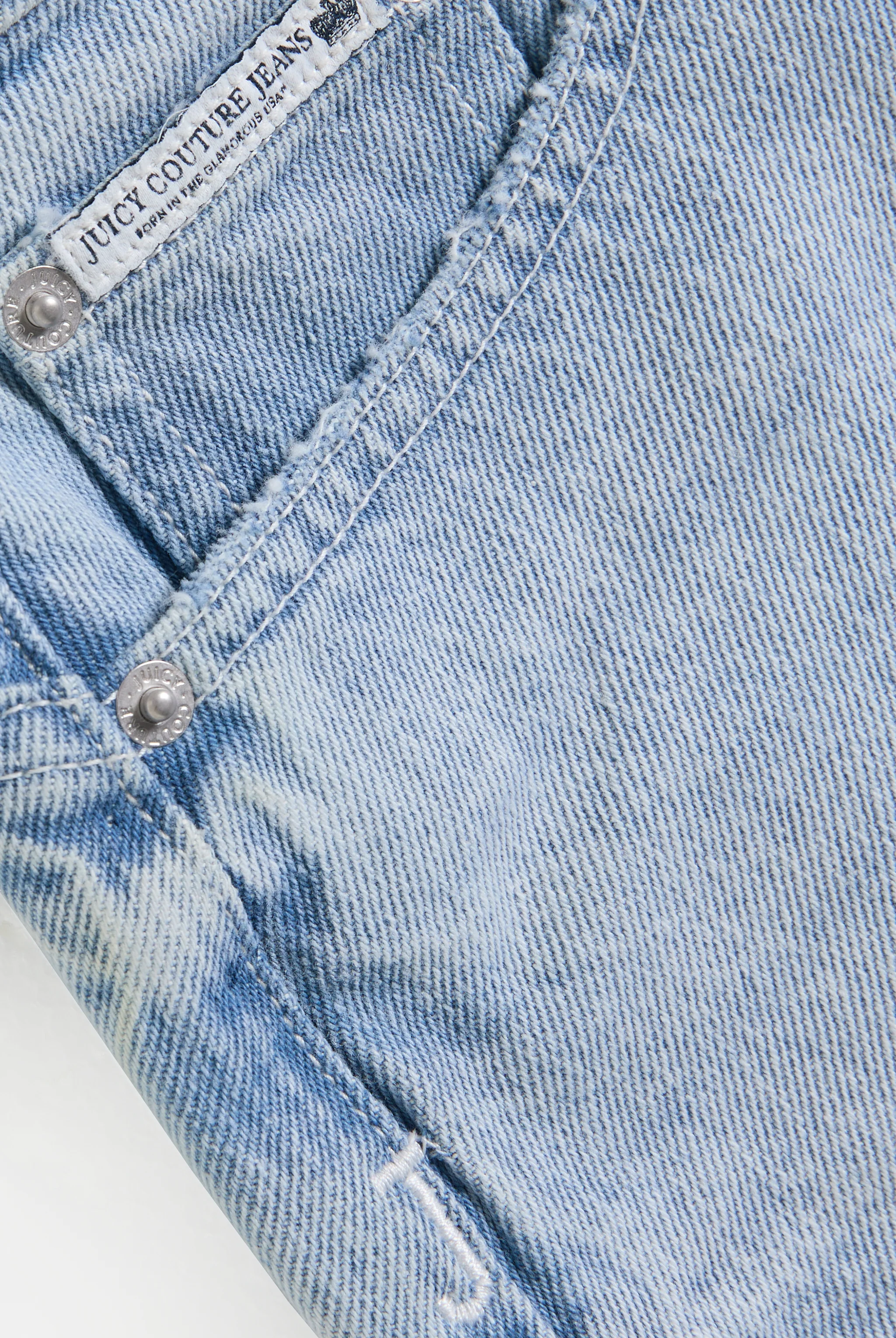 LIGHT WASH DENIM DOG CREST MINI SKIRT - Image 8