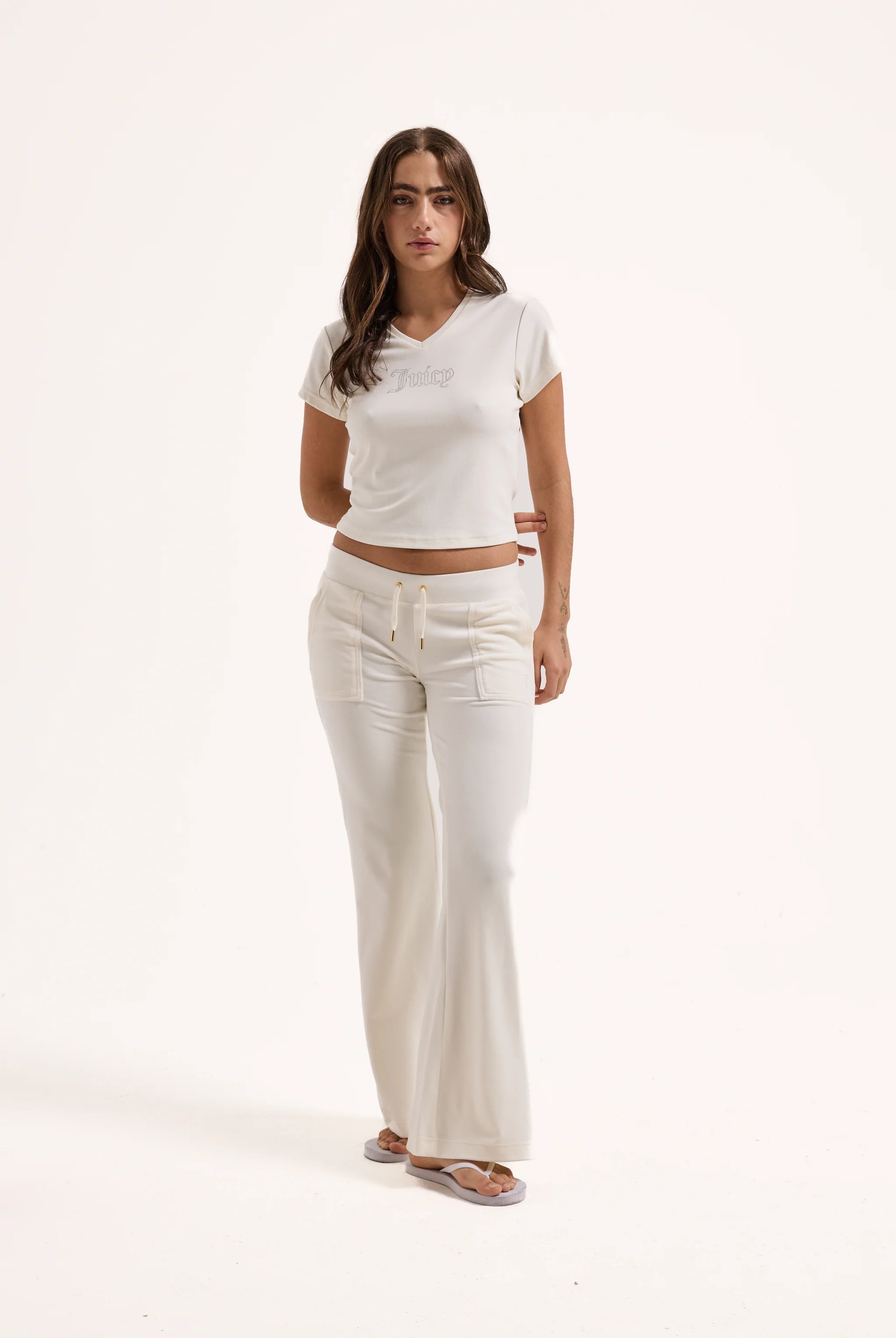 CREAM DIAMANTÉ V NECK T-SHIRT - Image 5