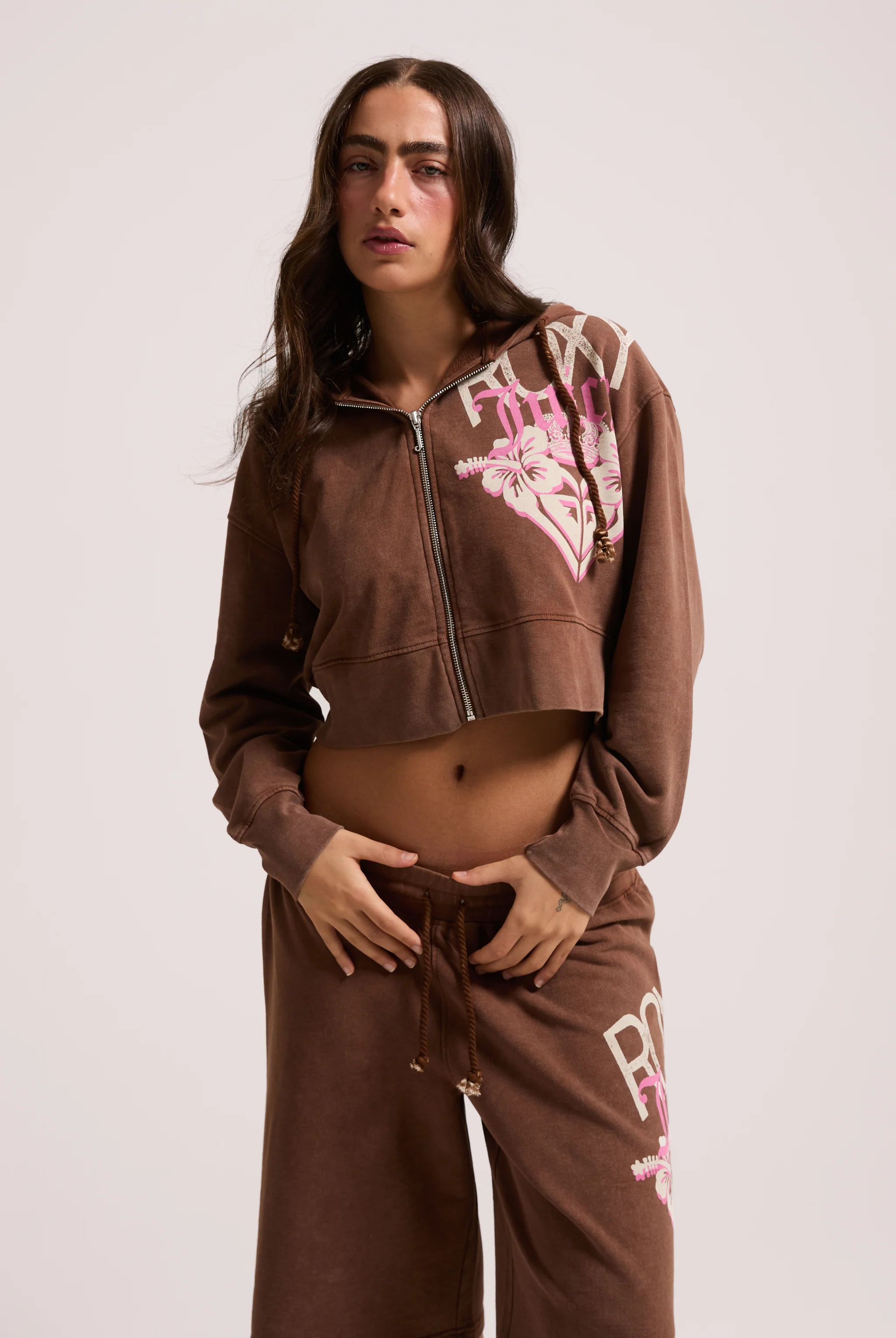 TIRAMISU ROXY x JUICY COUTURE RELAXED JORTS - Image 4