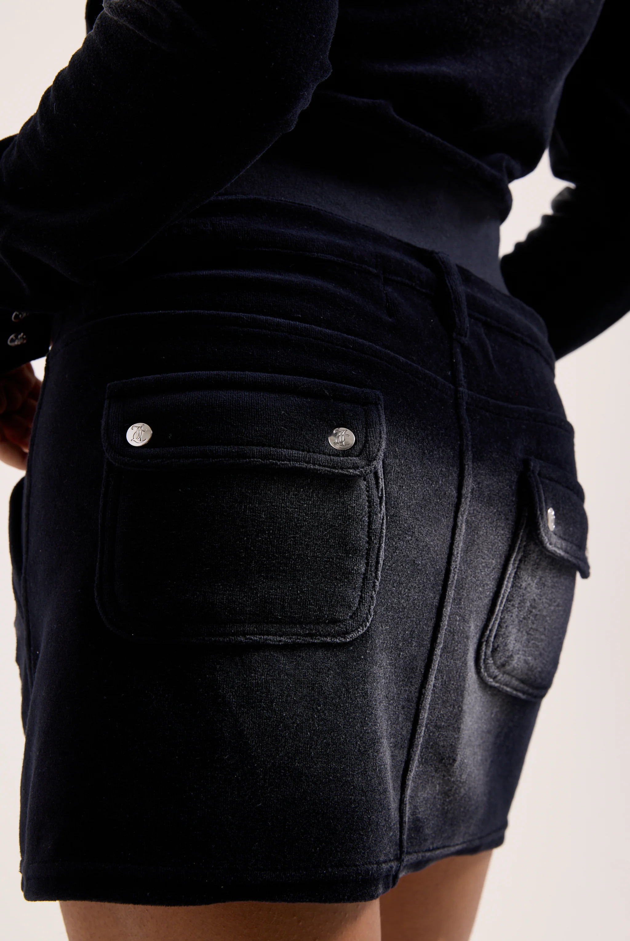 WASHED BLACK COTTON VELOUR MINI SKIRT - Image 5